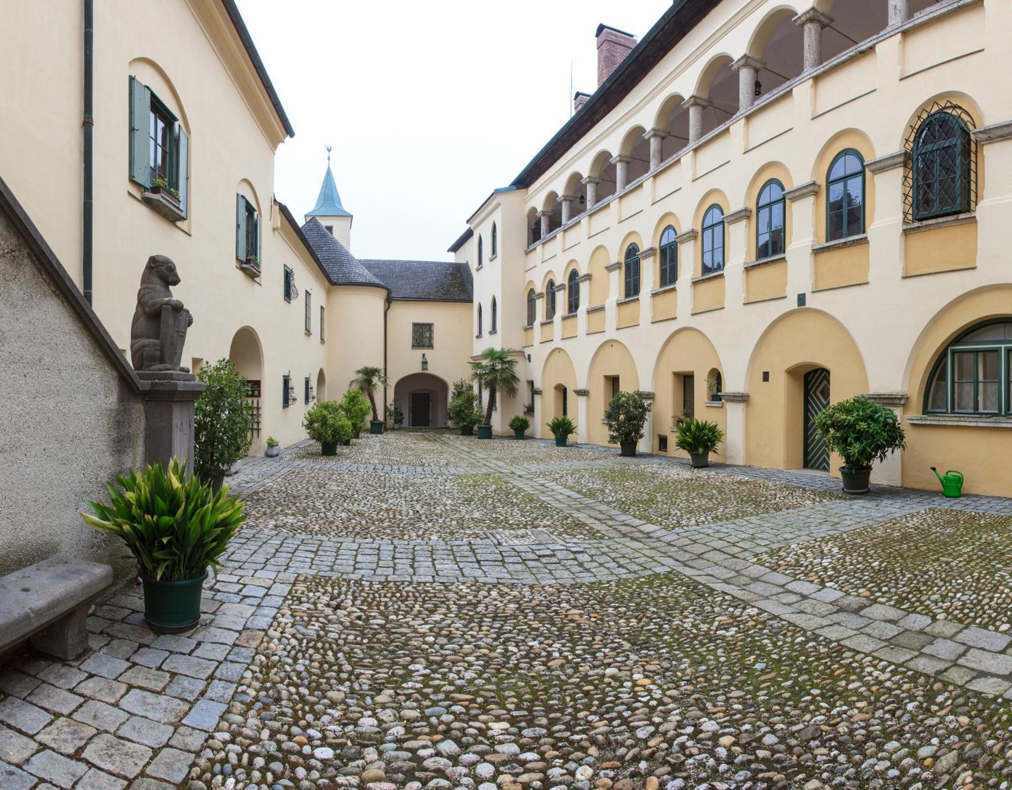 Fruhstuckshotel Scharinger Haag am Hausruck 외부 사진